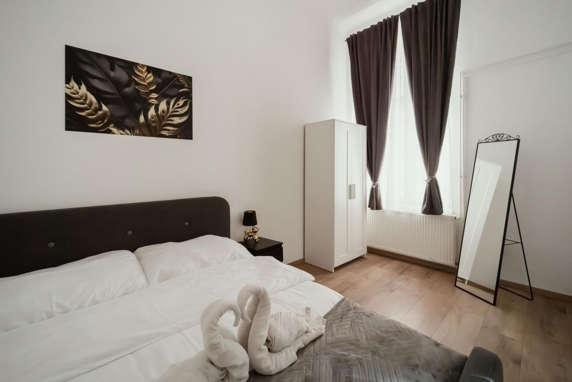 Modelia Apartment At Gellert Square Budapest Exterior foto